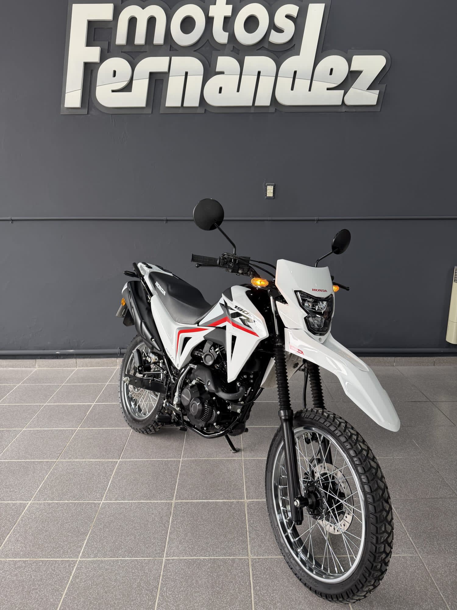 Honda XR 190L - Miniatura 3