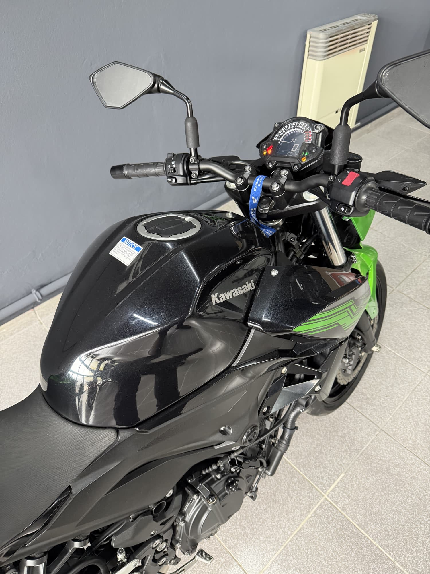 Kawasaki z400 - Miniatura 5