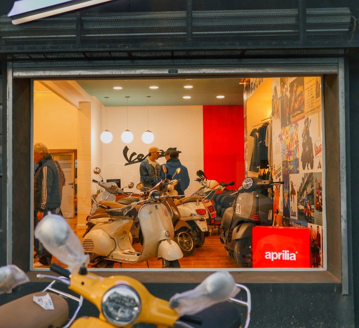 Inauguración del Concesionario Oficial Vespa en Bahía Blanca.