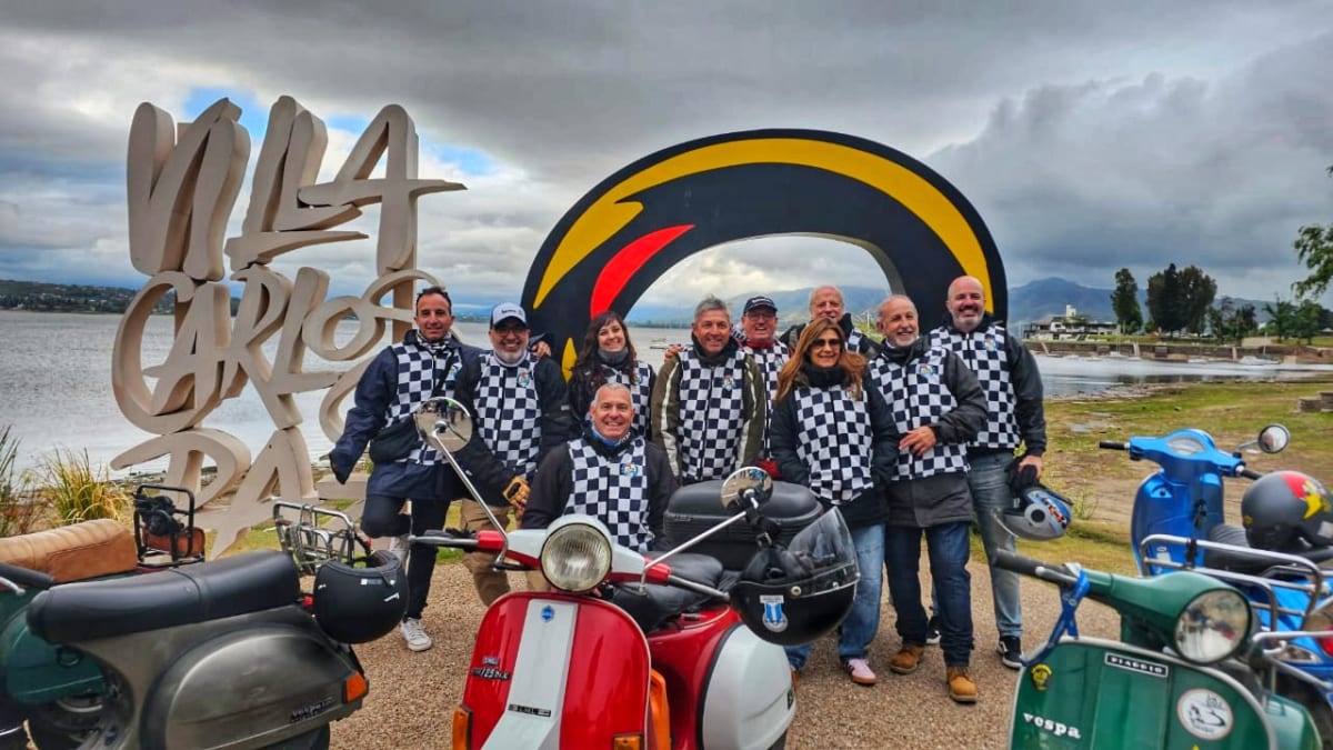 El Vespa Club Bahía Blanca brilló en el Encuentro Nacional e Internacional de Vespa Clubes de Argentina 2025.
