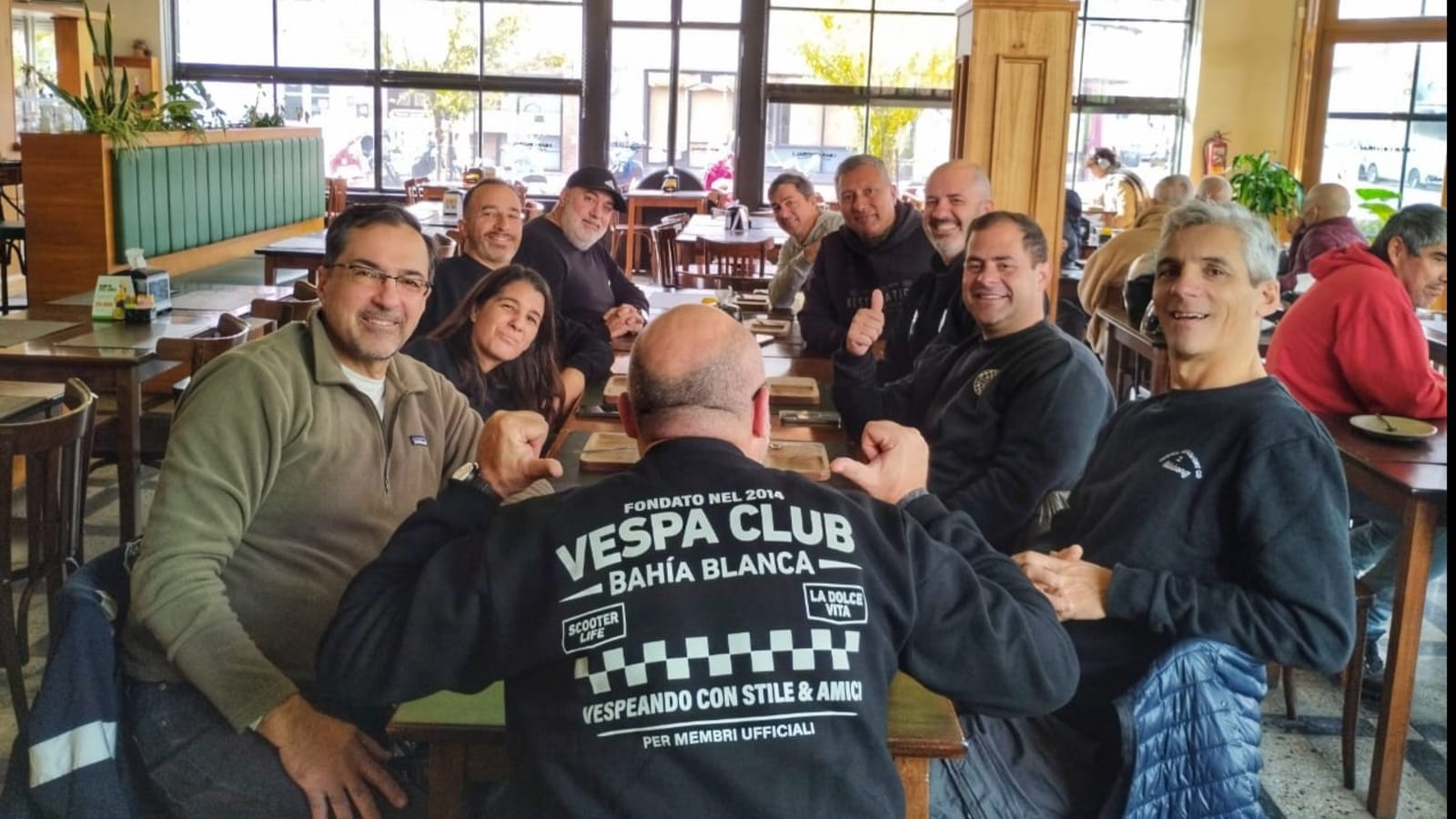 Cafecito Vespista en el Bar Central de Punta Alta.