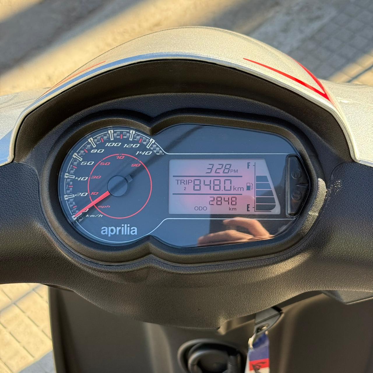 Aprilia SR 160 Gris - Thumbnail 6