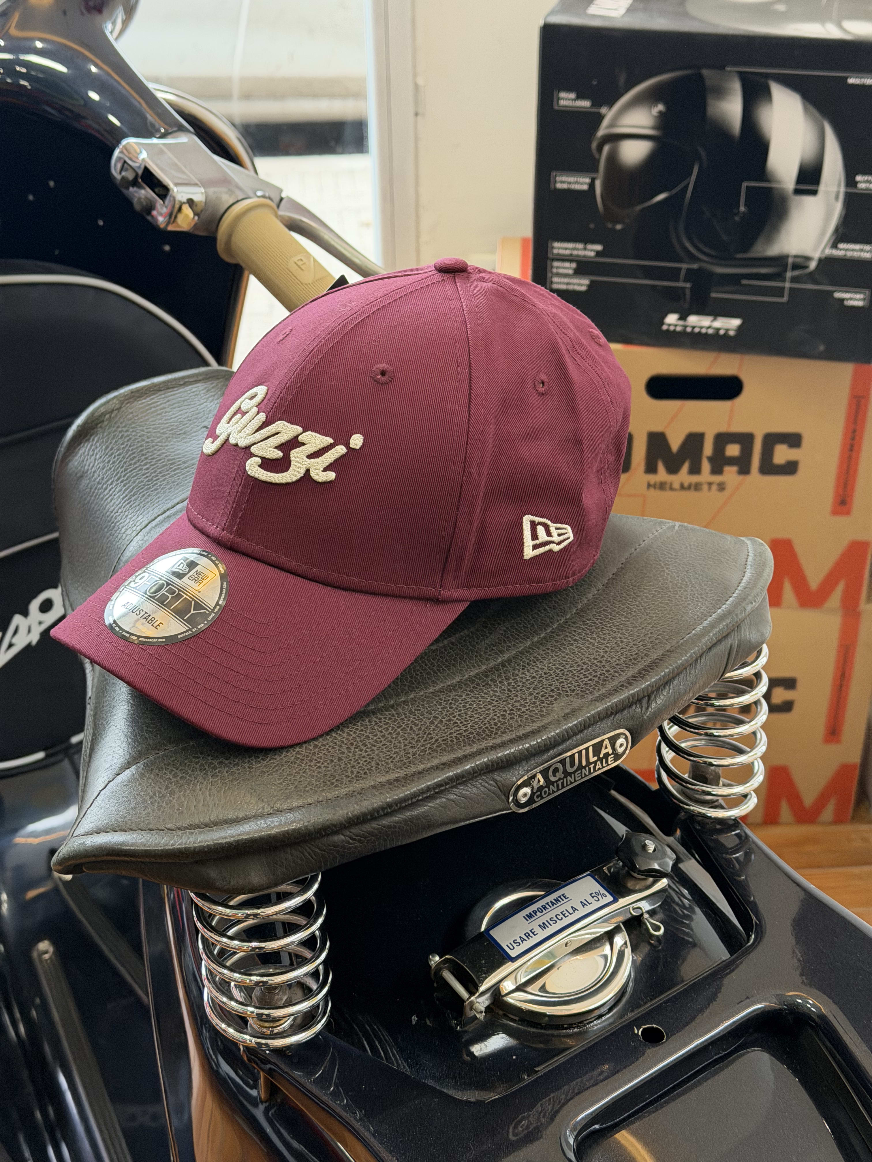 Gorra New Era x Moto Guzzi Oficial - Thumbnail 4