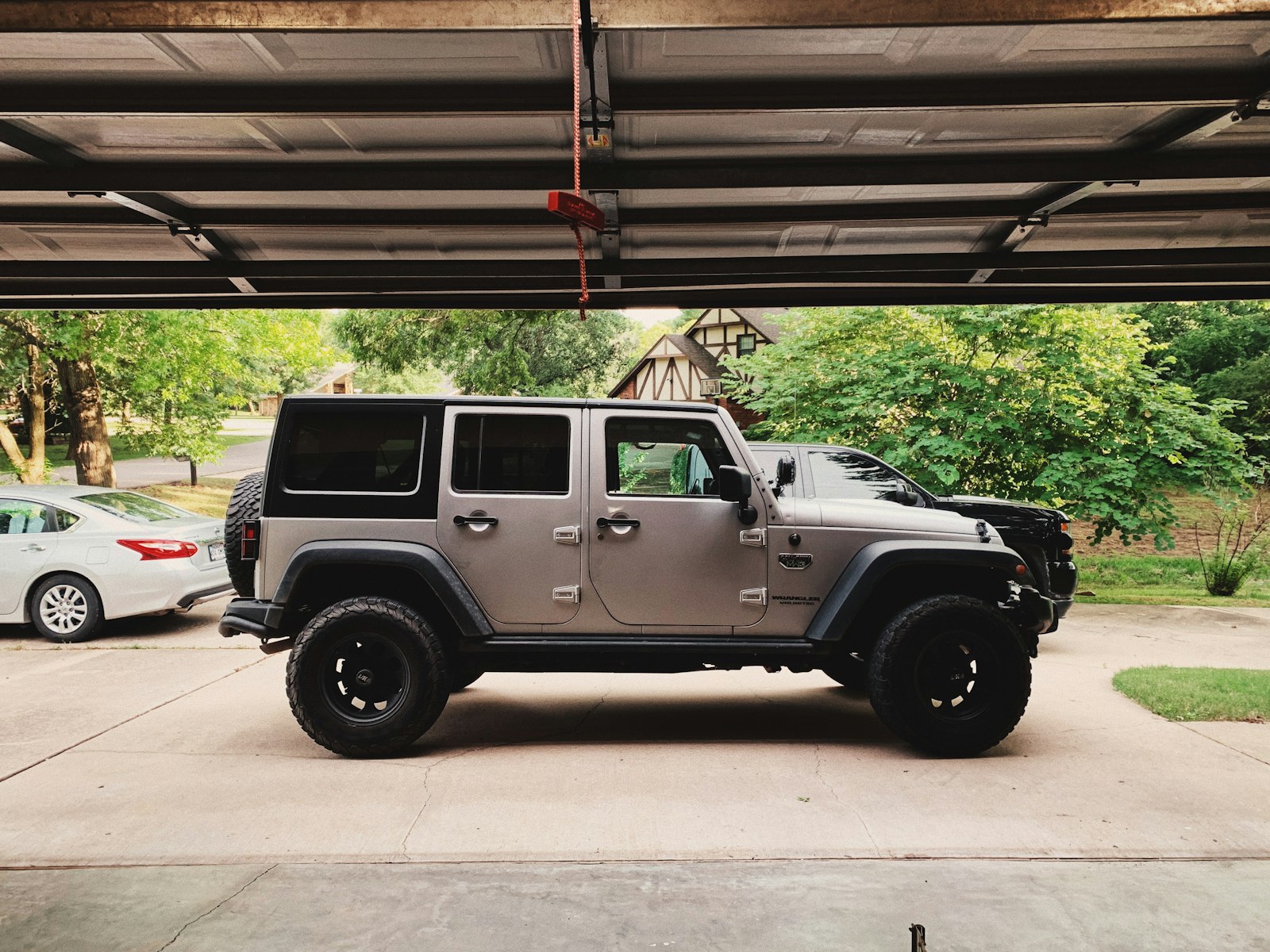 SUV
