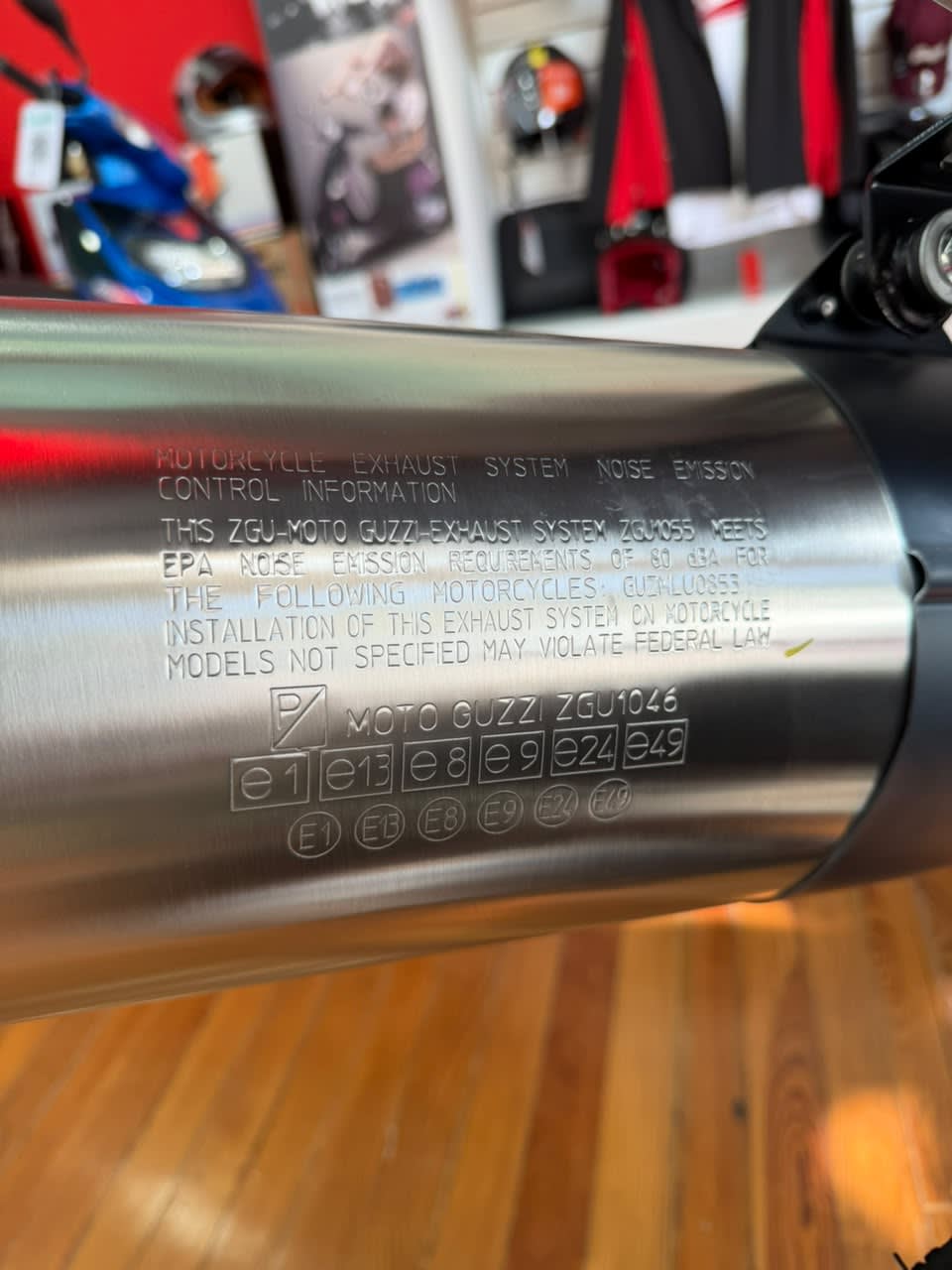 Moto Guzzi V85 TT - Thumbnail 13