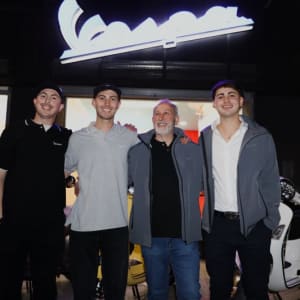 Inauguración Vespa Bahía #125