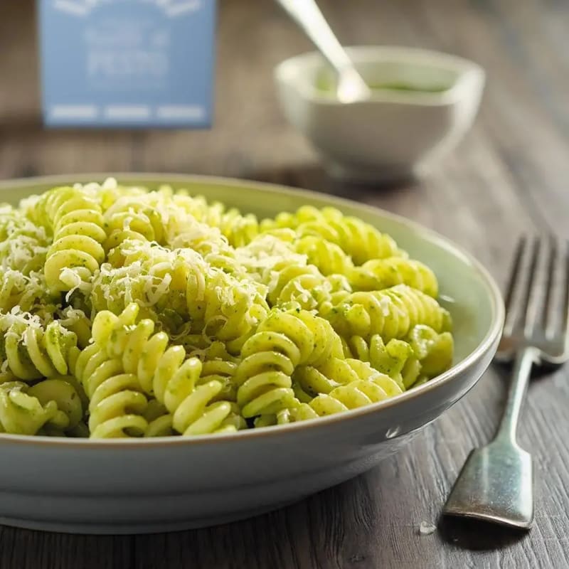 Pesto soslu makarna