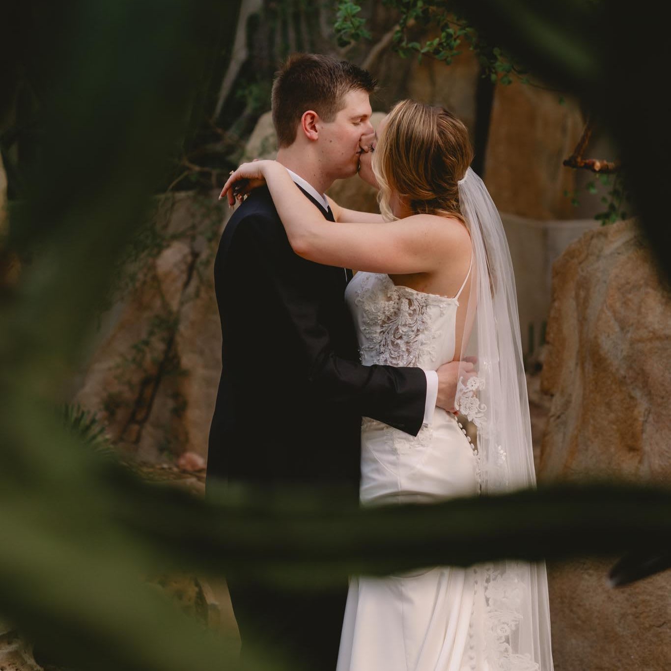 Lucile Halsell Conservatory Wedding Photos