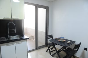 Appartement de 100 m² avec 2 chambres à louer – Ziraoui, Casablanca