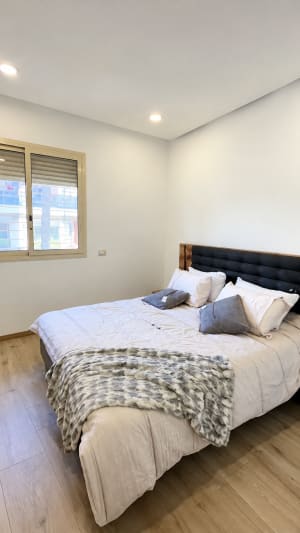 Appartement 2 chambres à vendre à Oasis – 81 m² dans un immeuble neuf