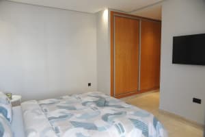 Appartement de 100 m² avec 2 chambres à louer – Ziraoui, Casablanca