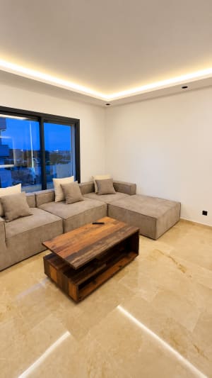 Studio meublé avec balcon à louer – Almaz, Casablanca