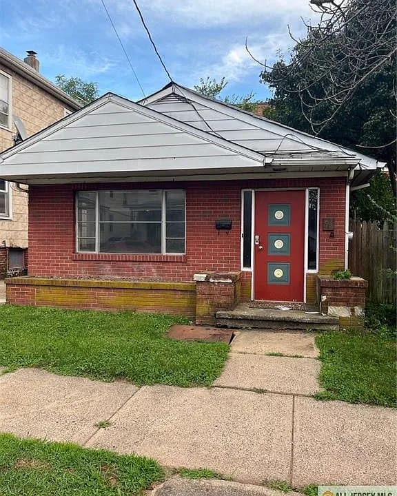 94 Senior St - Image 1