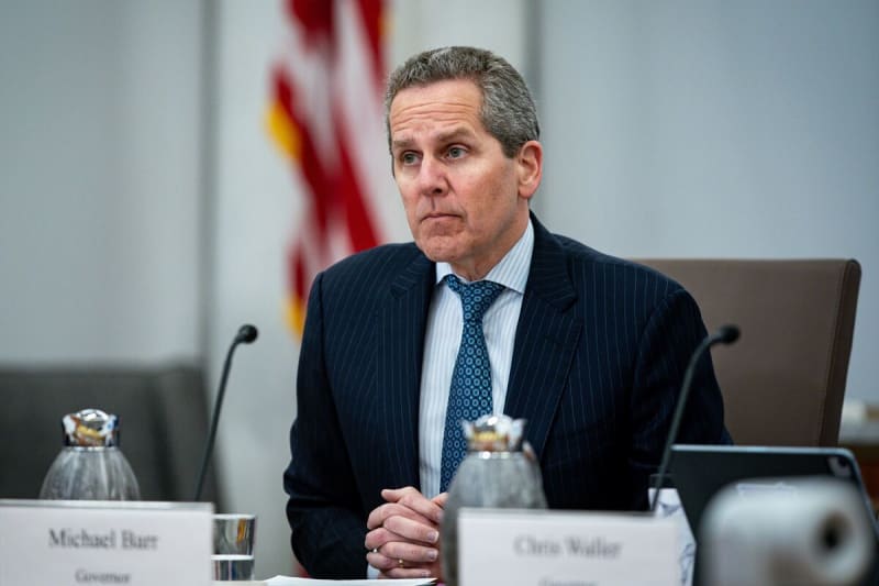 Fed's Barr Sounds Alarm on Looser Bank Rules, Citing Systemic Risk Escalation