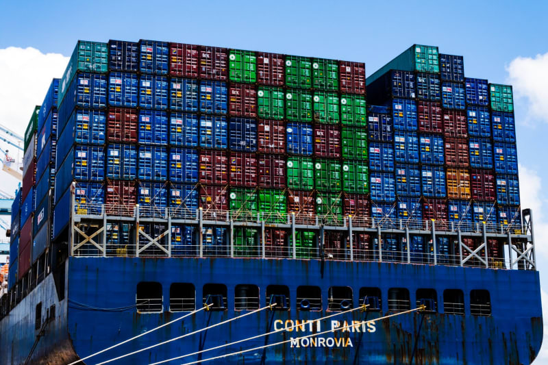 US and China Intensify Negotiations to Roll Back Tariffs on Critical Agricultural Products