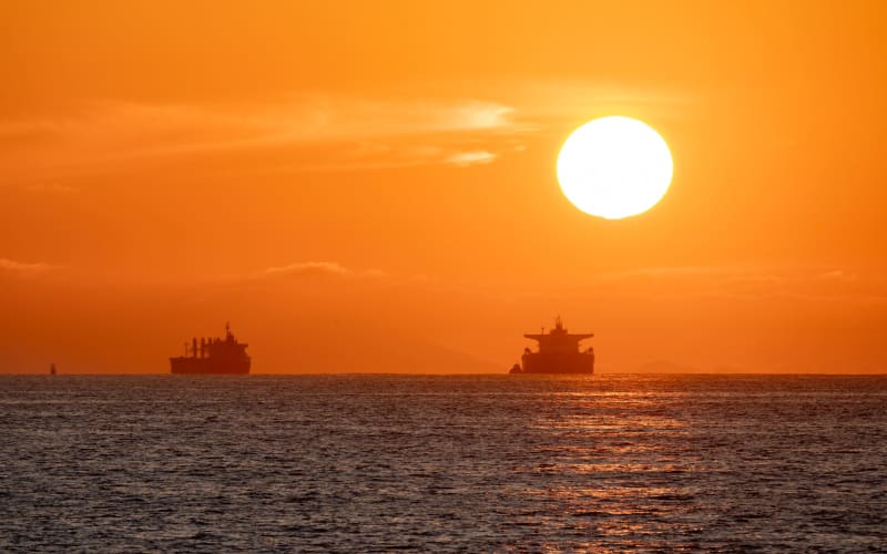 Escalation Imminent? Trump's Stark Ultimatum to Iran Threatens Regional Stability Amid Hormuz Standoff
