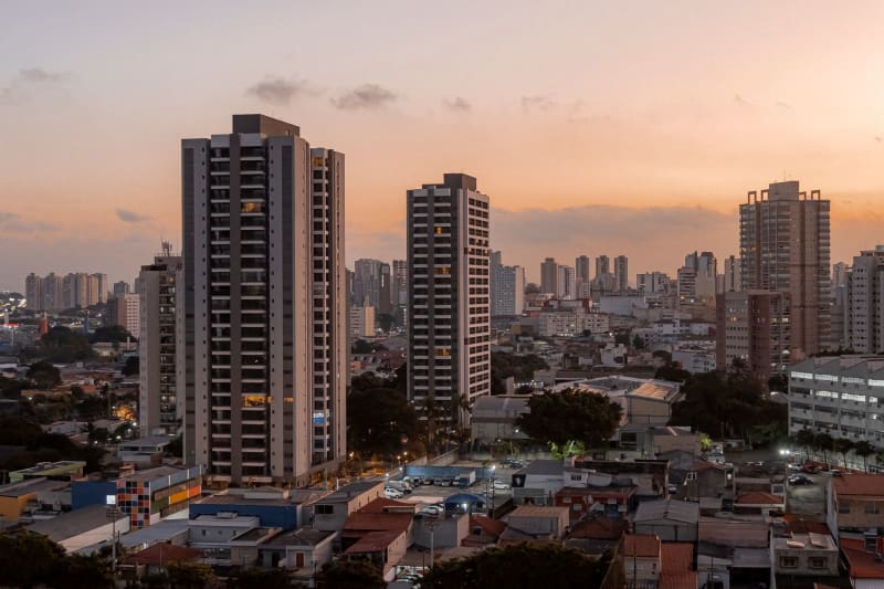 Navigating Global Headwinds: A Comprehensive Analysis of This Week's Economic Shifts