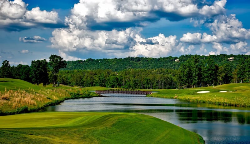 PGA Tour Elite Descend on TPC River Highlands for High-Stakes Travelers Championship Clash