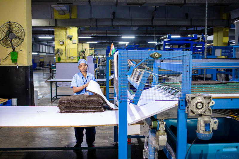 Virginia Demands USTR Halt Illegal Tariffs, Shielding Consumers and Businesses Amidst Economic Strain