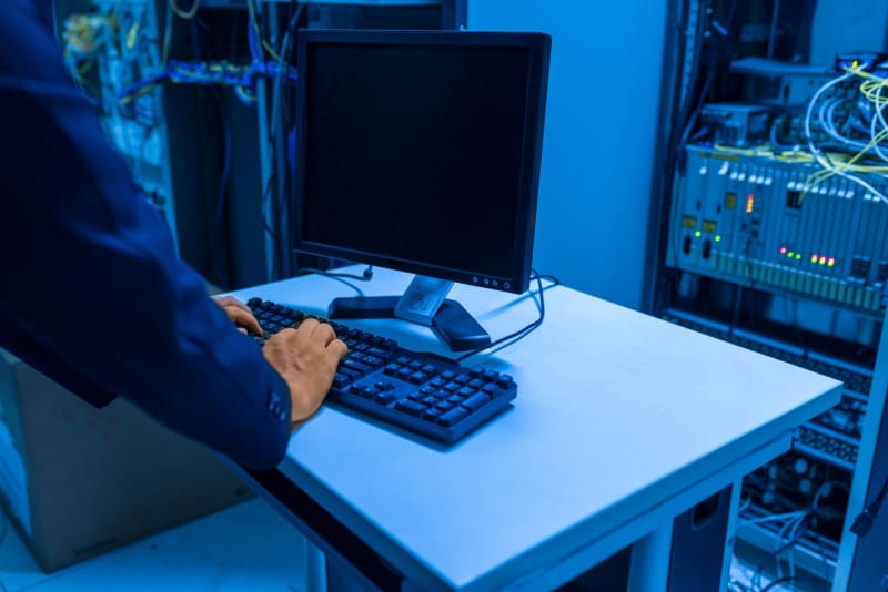Escalating Cyber Warfare: Russian State-Sponsored Hackers Exploit Zero-Day in Critical US and Ukrainian Infrastructure