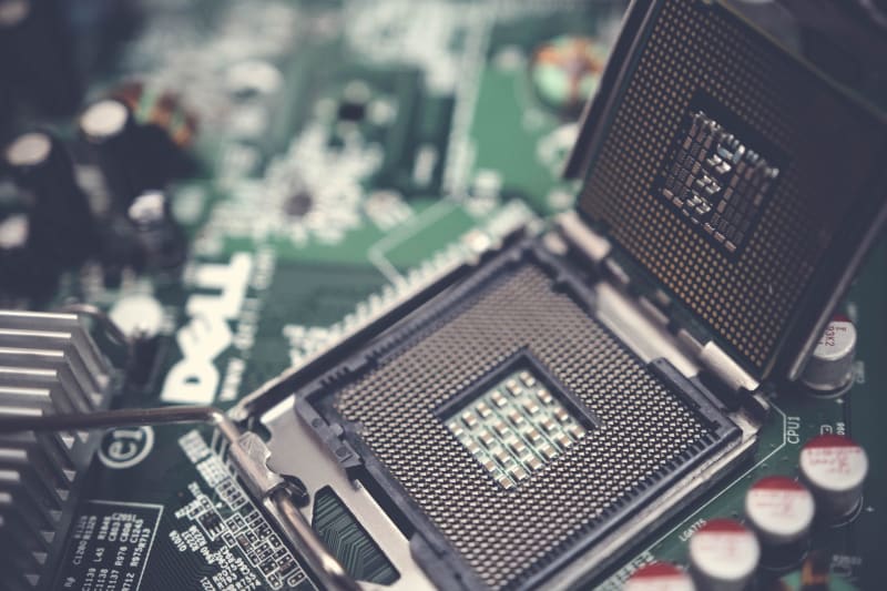 Samsung's AI-Fueled Surge: Record Profits Propel Tech Giant Amid Global Demand Boom