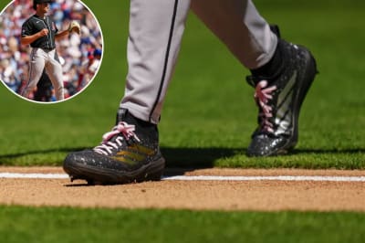 Diamondbacks' Brandon Pfaadt sports pink laces to help gender reveal for brother