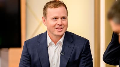 Reality TV Veteran's Political Ascent Fuels Outrage and Unexpected Support in Los Angeles Mayoral Race