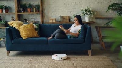 Automated Window Scrubbers Aim to Elevate Home Maintenance Standards Across North America