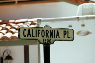 Beyond Spectacle: California Voters Seek Pragmatic Leadership in Gubernatorial Race