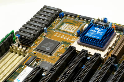 Semiconductor Giants Forge Deeper Alliance Amidst Shifting Industry Landscape