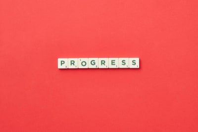 Small Business Owners Navigate Economic Headwinds with Surprising Resilience and Strategic Partnerships
