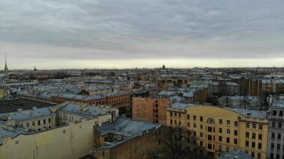 Unprecedented Aerial Assault: Russia Unleashes Drones by Day, Missiles by Night on Ukraine