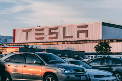 Florida Governor Acknowledges Tesla's Technological Prowess Amidst Broader Skepticism