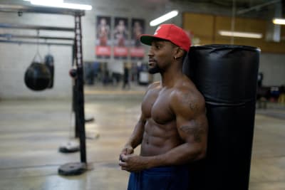 Veteran Boxer Foresees Familiar Outcome in Anticipated Multi-Million Dollar Rematch