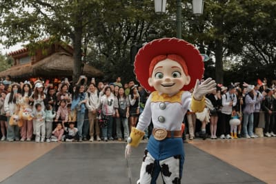 Theme Park Giant Faces Legal Firestorm Over Secretive Facial Scanning of Millions of Guests