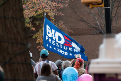 Platner Supporters Rally in Bar Harbor, Dismissing Controversies as Distractions