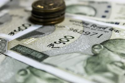 Global Investors Reallocate Capital to India's Short-Term Debt Amidst Policy Shifts