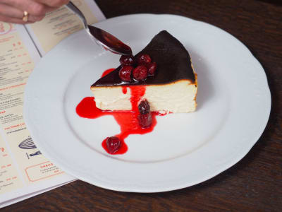 Warning labels on restaurant menus can steer diners from sweets