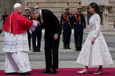 Pope Francis Embarks on Pivotal Spanish Pilgrimage Amidst Shifting European Landscape