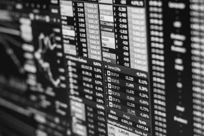 Tech Stock Crossroads: Marvell, Megaport, Sony Face Divergent Analyst Outlooks