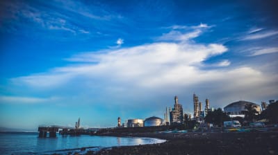 Ukraine Confirms Deep Strikes on Russian Oil Infrastructure and Occupied Military Hubs