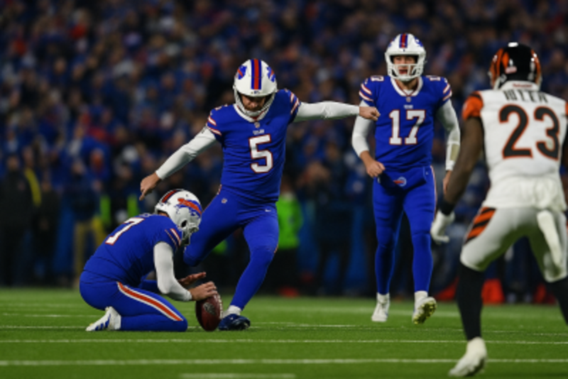 Matt Prater Seals Bills Victory with Clutch Kick Days After Joining Team