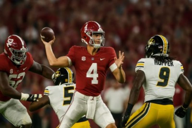 Alabama Crimson Tide Gears Up for High-Stakes Clash Against Missouri Tigers