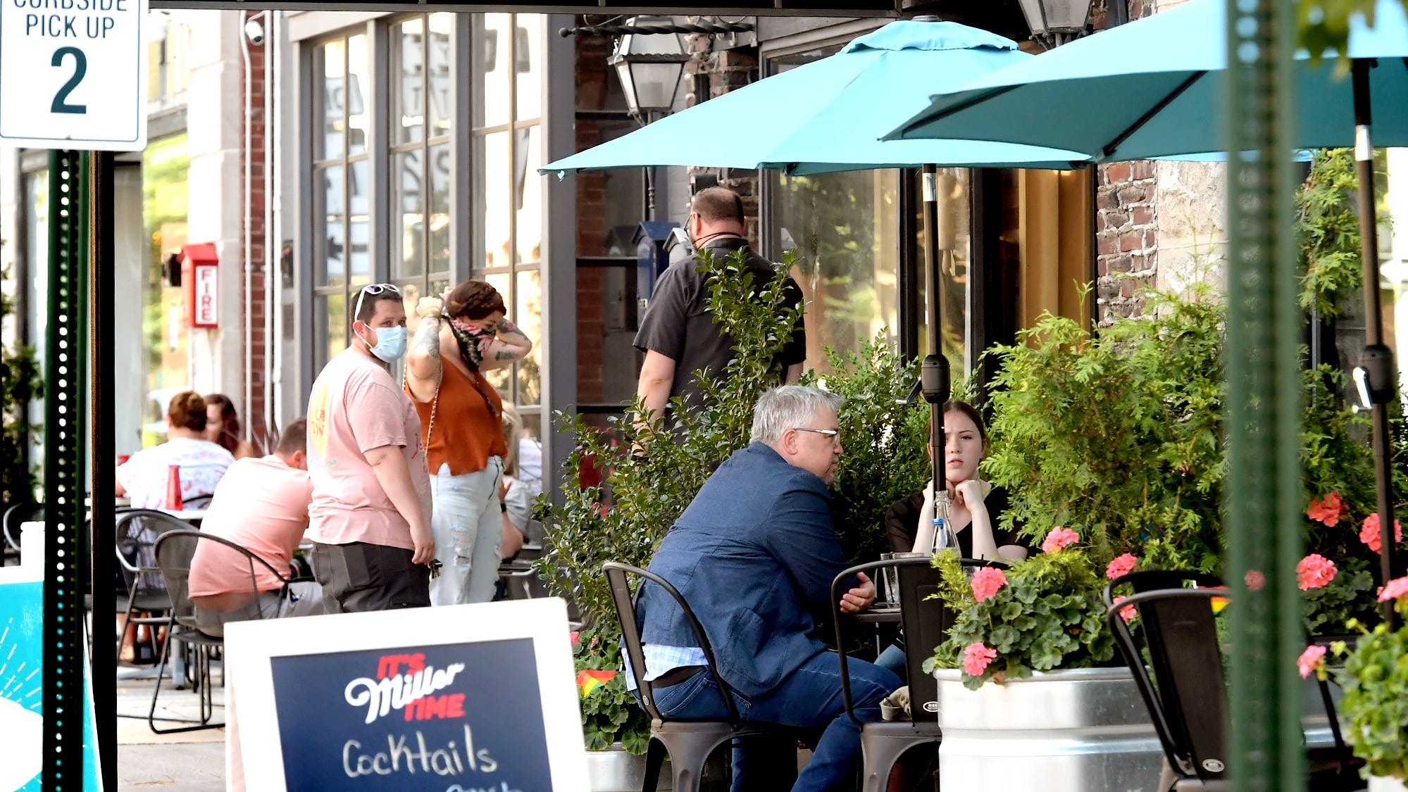 York's Beloved George Street Outdoor Dining Returns, Promising Revitalized Downtown Experience