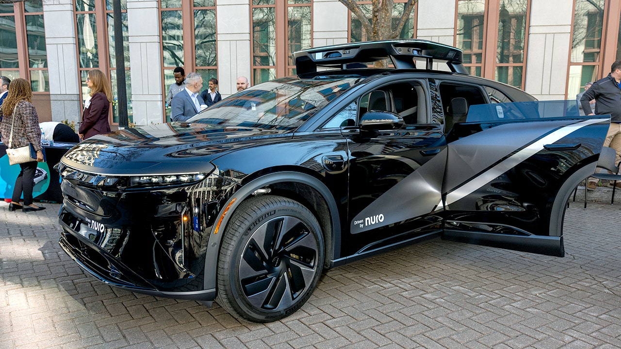 Hertz Bets Big on Autonomous Future, Forging Alliance with Uber for Robotaxi Fleets
