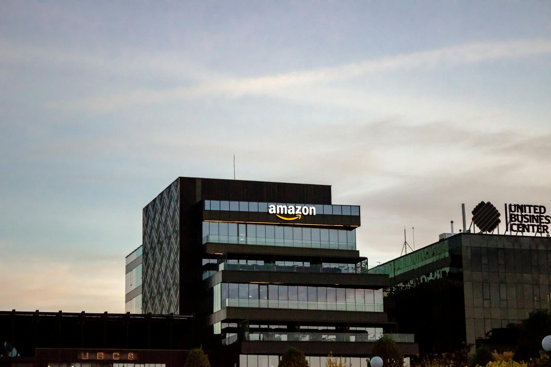 Retail Giant's Logistics Arm Expands Reach, Challenging Established Shipping Monopolies