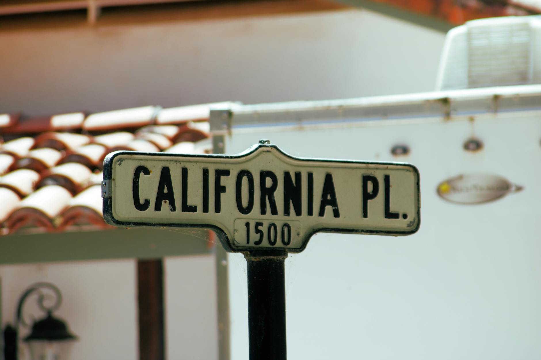 Beyond Spectacle: California Voters Seek Pragmatic Leadership in Gubernatorial Race