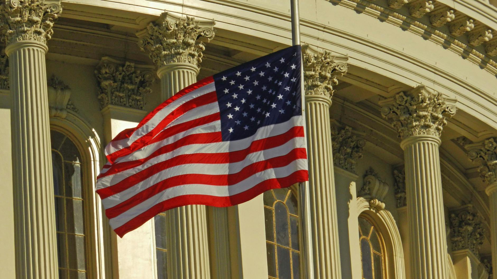 America's Mounting Debt Crisis: Experts Warn of Unavoidable Reckoning Amidst Political Gridlock