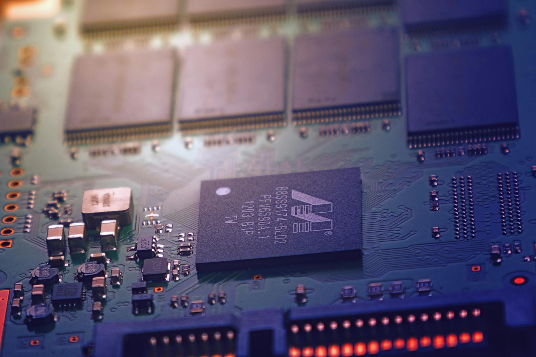 Digital Demand Surge Fuels Semiconductor Giants Amidst Shifting Investor Sentiment and AI Arms Race