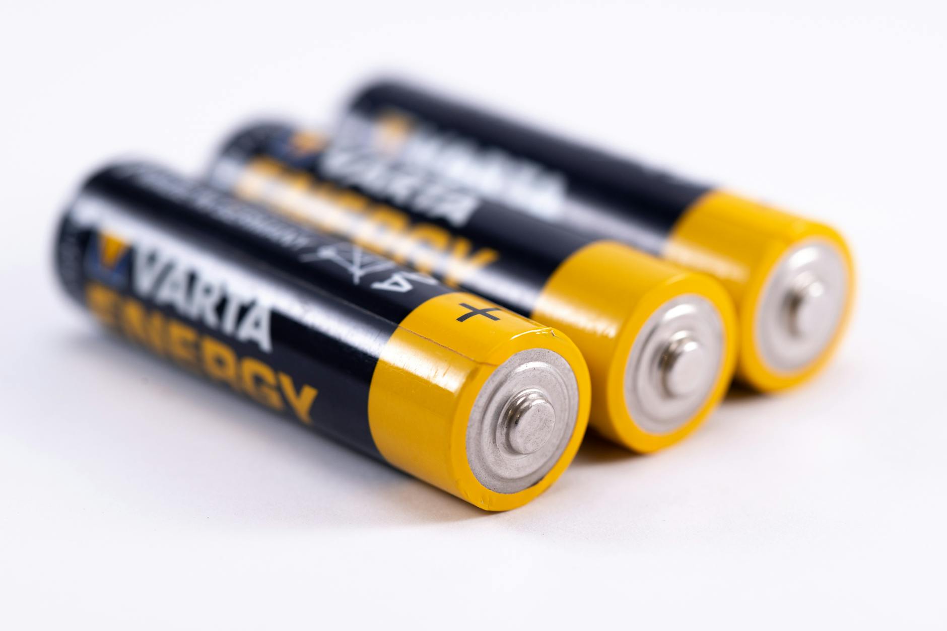 New All-Iron Battery Design Promises Greener, Safer Grid Storage Solution